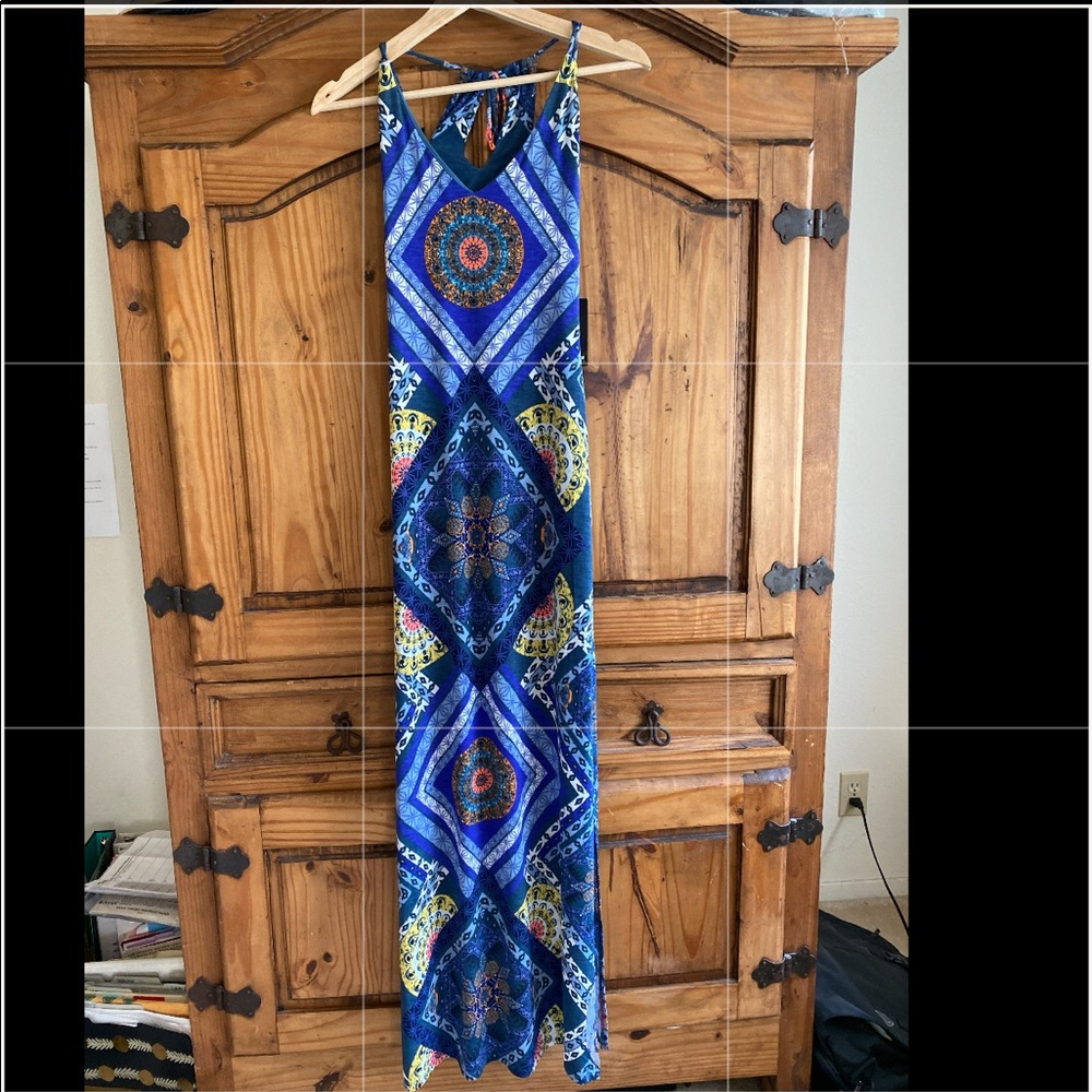 BRITISH INVASION Maxi Dress NWT Gorgeous 🌴💙🌺